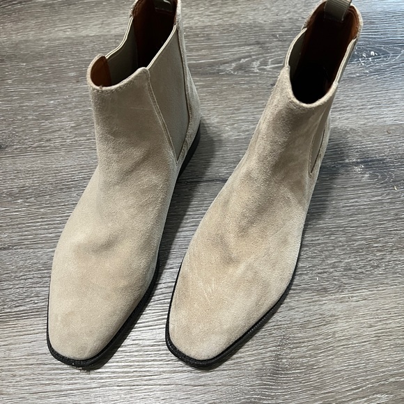 Men’s Coach Chelsea Boots - Picture 2 of 4